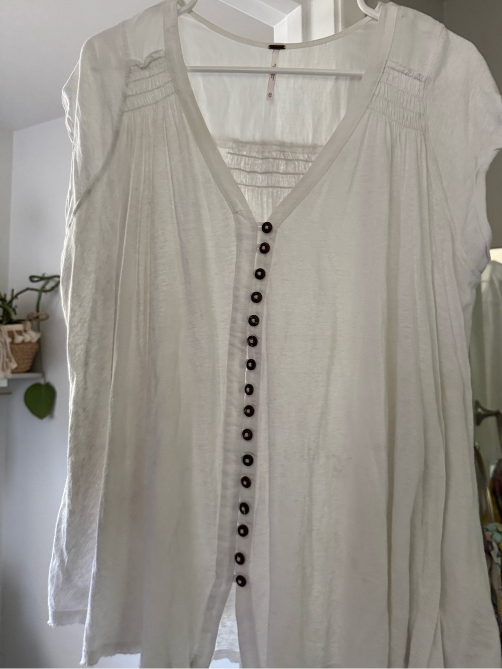 Free People White Button-Front V-Neck Peasant Blouse